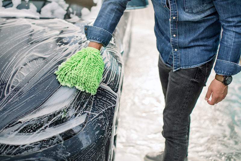 Todos los productos que necesitas para limpiar tu auto por mucho menos